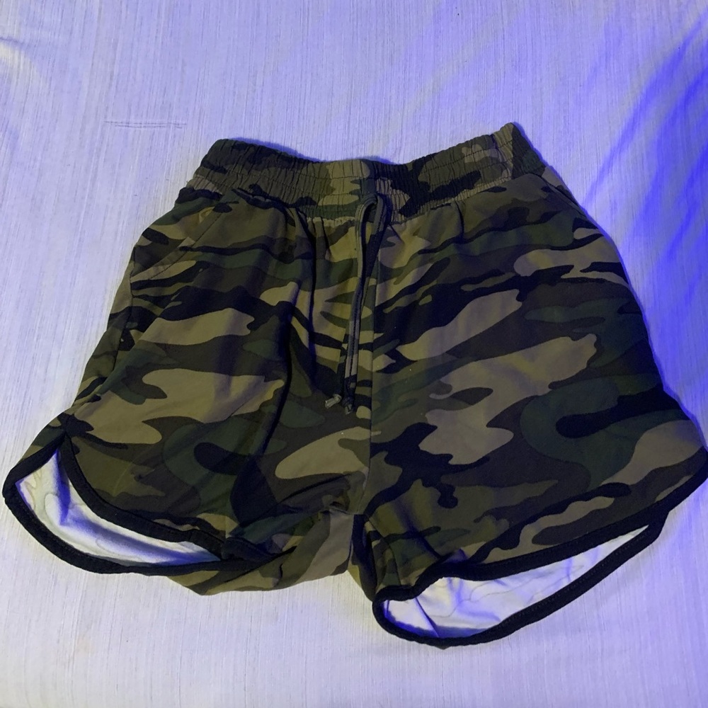 Cotton Camo Shorts…. NEVER WORN